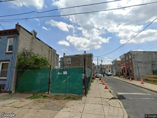 Street View of Mac and Dee's beat - Click to open in Google Maps