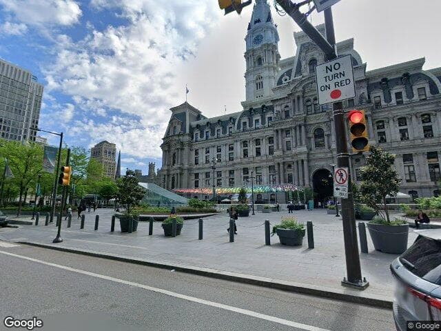 Street View of Dilworth Park - Click to open in Google Maps
